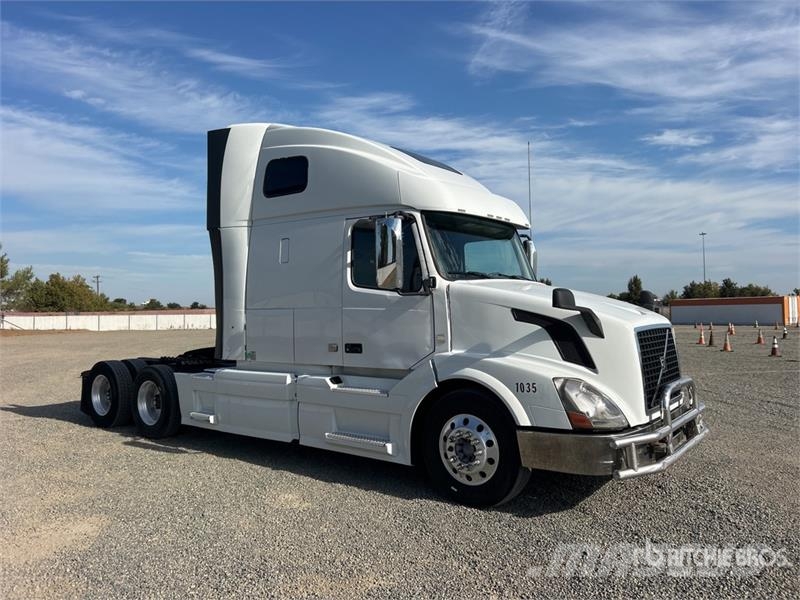 Volvo VNL Tegljači