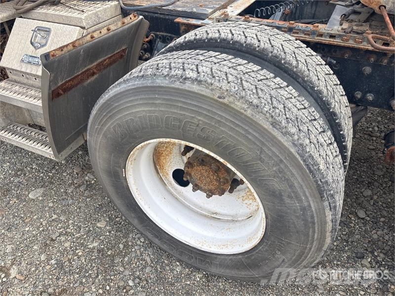Volvo VNL 트랙터 유닛