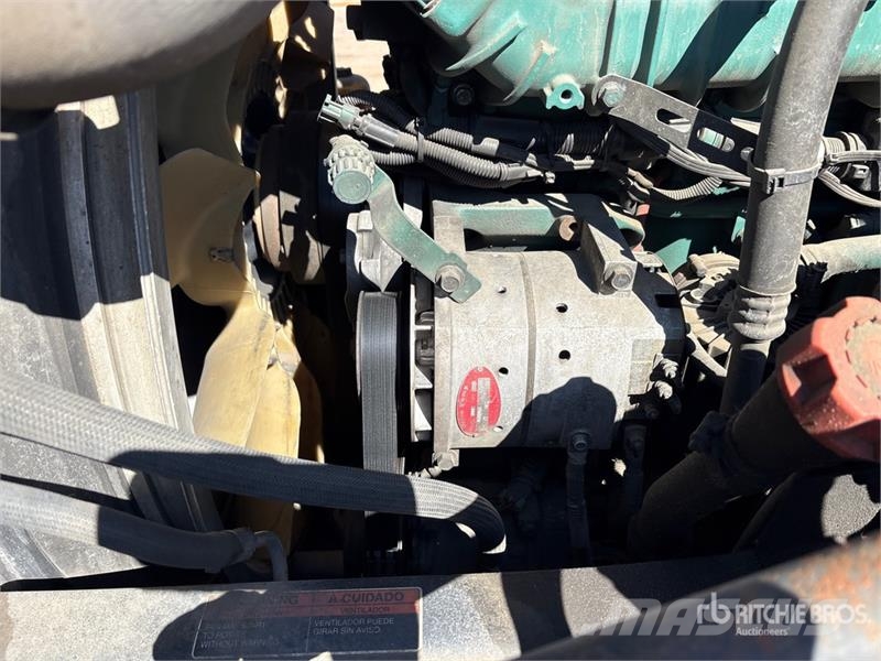 Volvo VNL Vlačilci