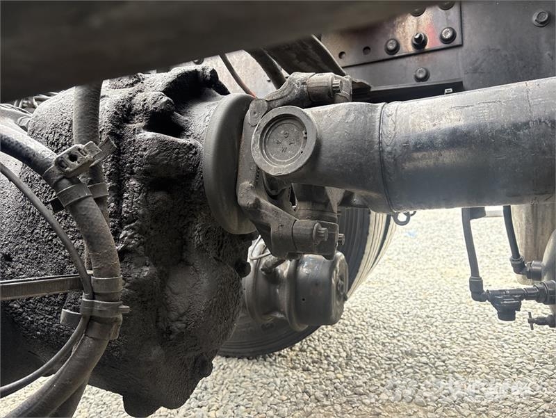 Volvo VNL 牵引车