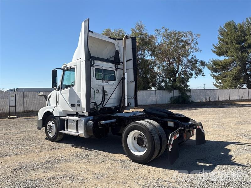 Volvo VNL Vlačilci
