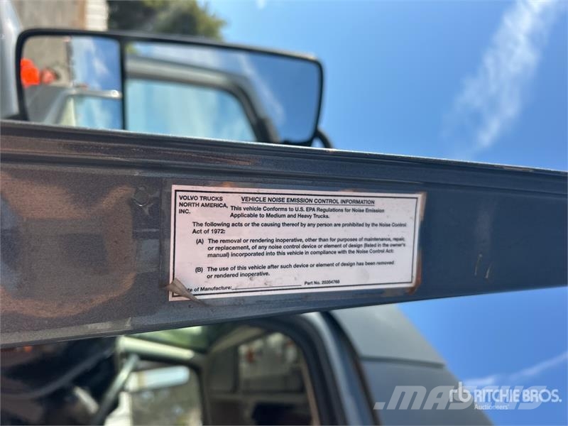 Volvo VNL Tegljači