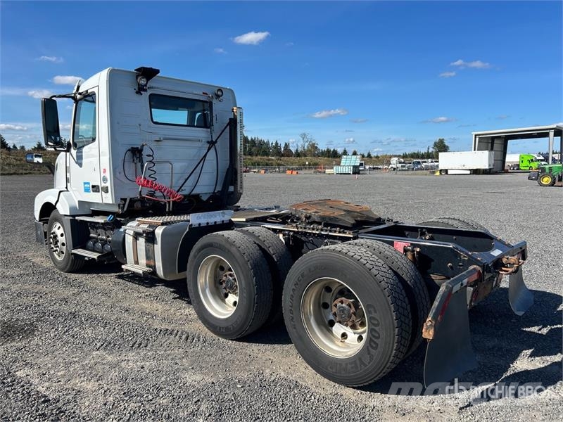 Volvo VNL Vilcēji