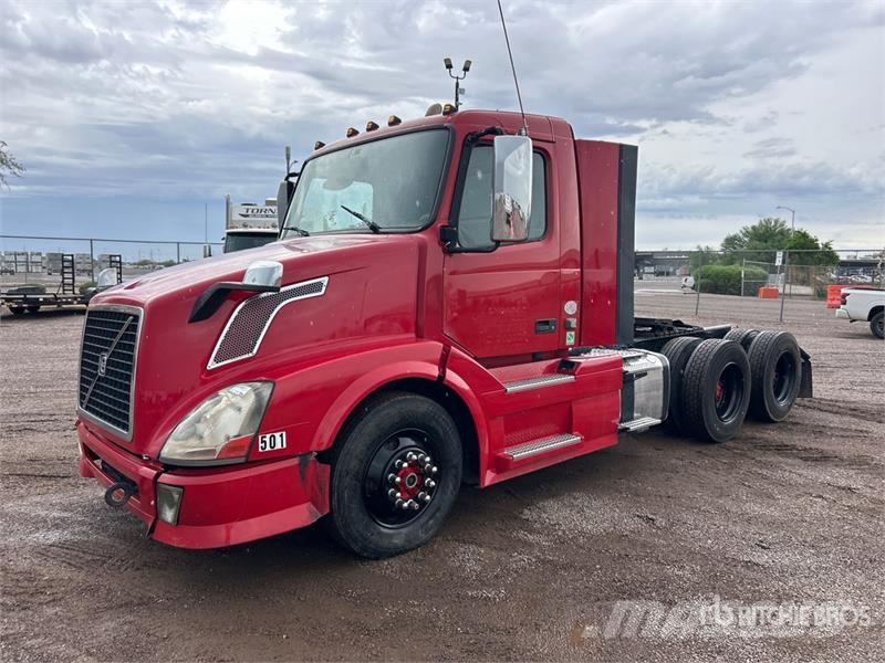 Volvo VNL Sattelzugmaschinen