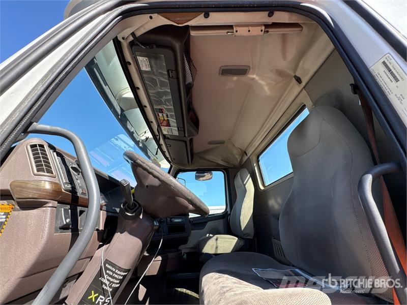 Volvo VNL Vlačilci