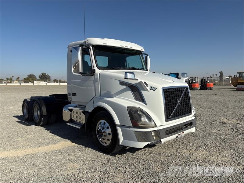 Volvo VNL Vlačilci