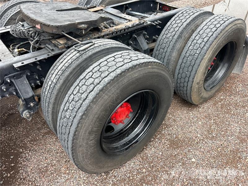 Volvo VNL Sattelzugmaschinen
