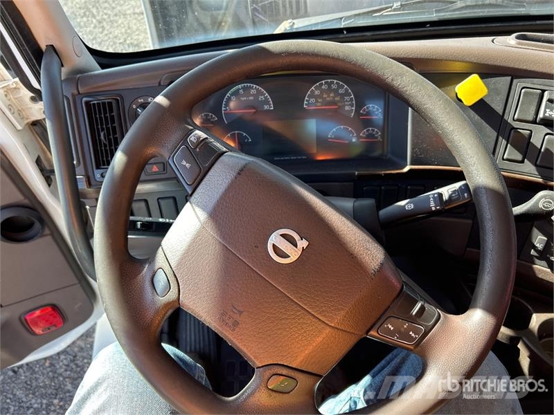 Volvo VNL Vilcēji