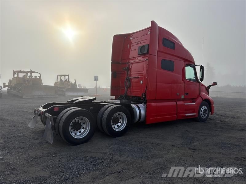 Volvo VNL Trekkers