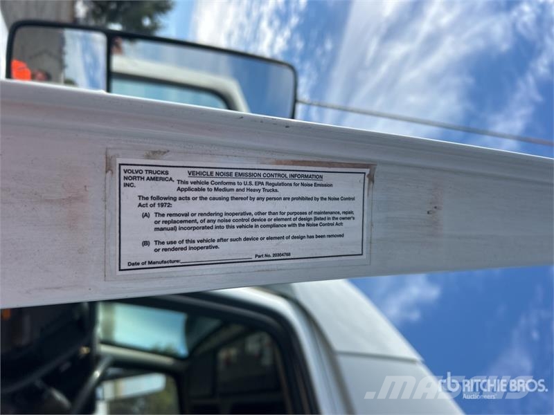 Volvo VNL Tegljači