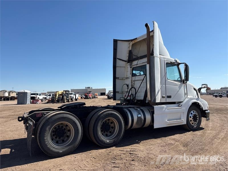 Volvo VNL Vlačilci