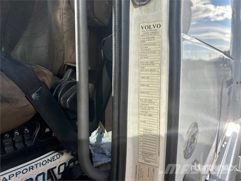 Volvo VNL Nyergesvontatók