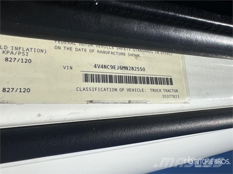 Volvo VNL Tegljači