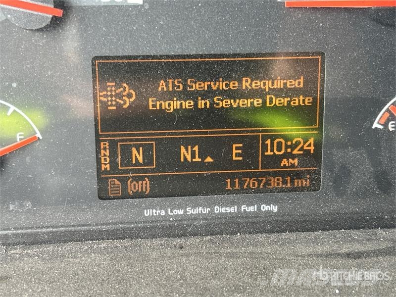 Volvo VNL 牵引车