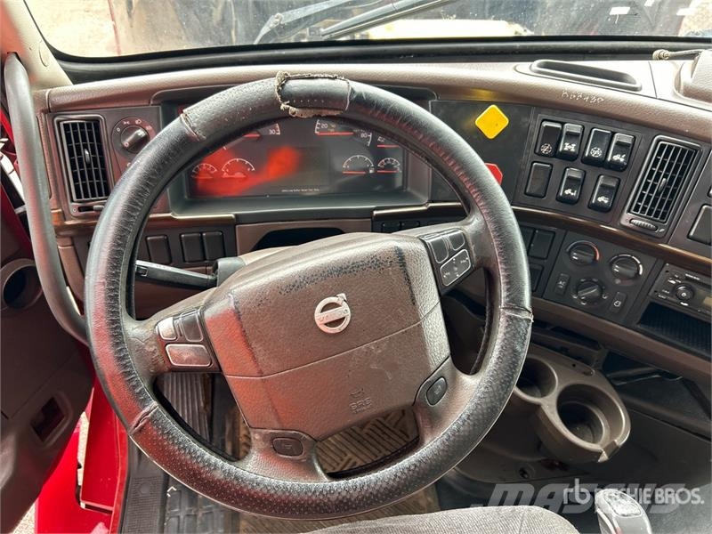 Volvo VNL Sattelzugmaschinen