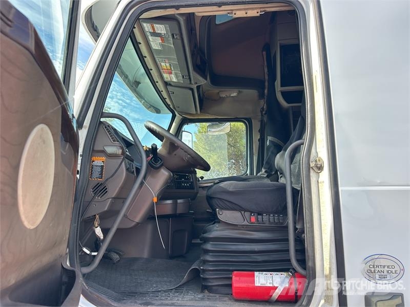 Volvo VNL Tegljači