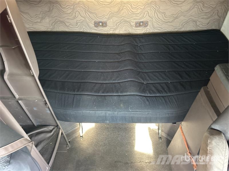 Volvo VNL Tegljači