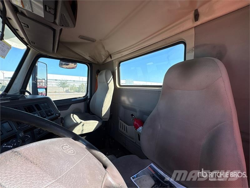 Volvo VNL Vlačilci