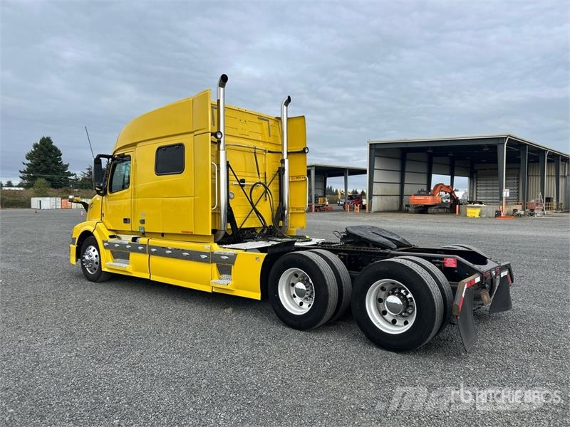 Volvo VNL 牵引车