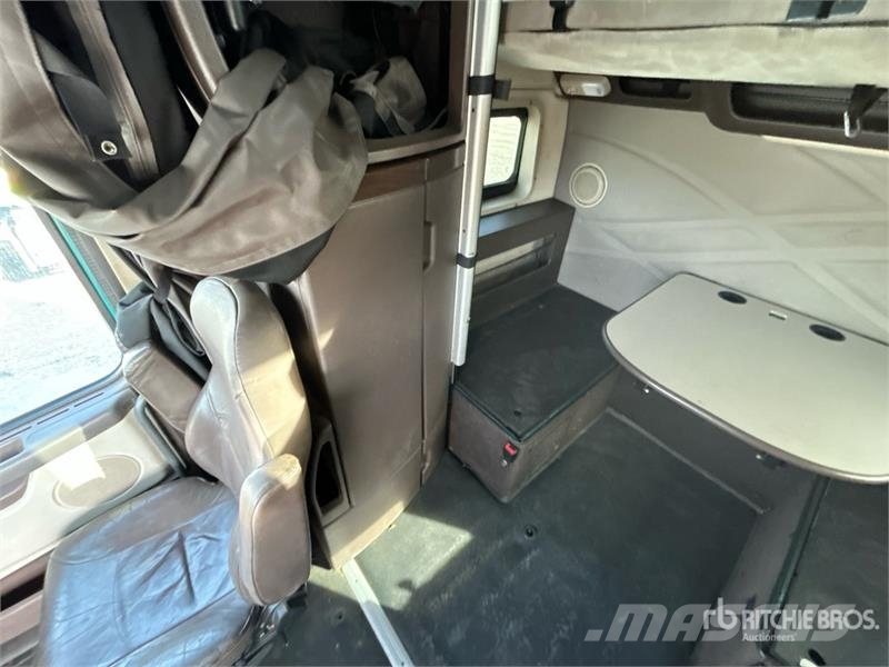 Volvo VNL Vilcēji