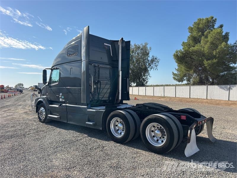 Volvo VNL Tegljači