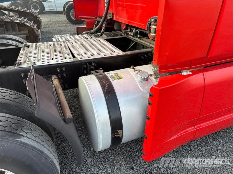 Volvo VNL Trekkers