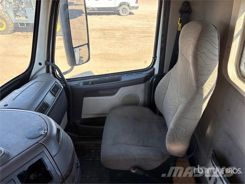 Volvo VNL Vlačilci