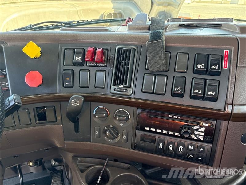 Volvo VNL Vlačilci