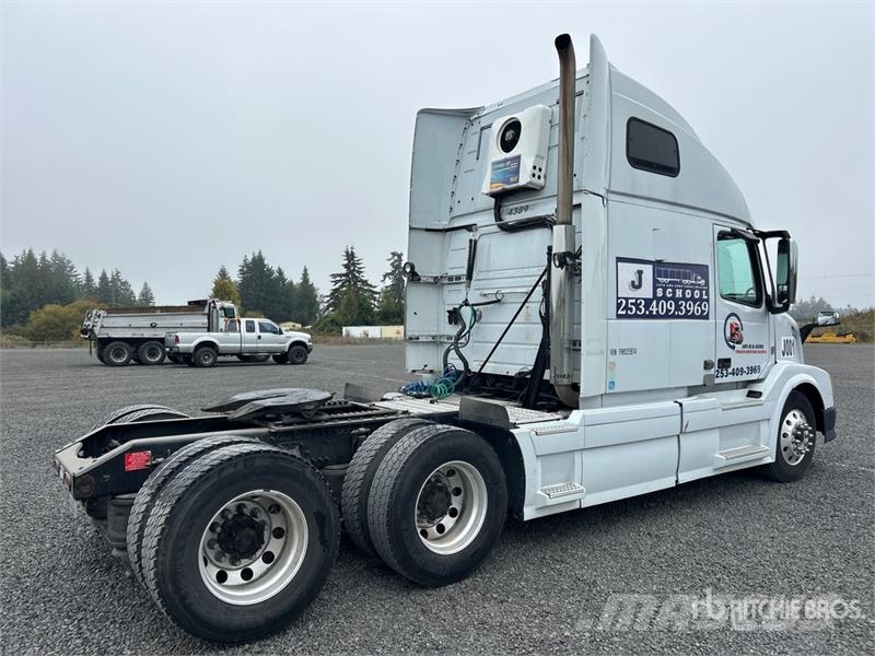 Volvo VNL Vilcēji