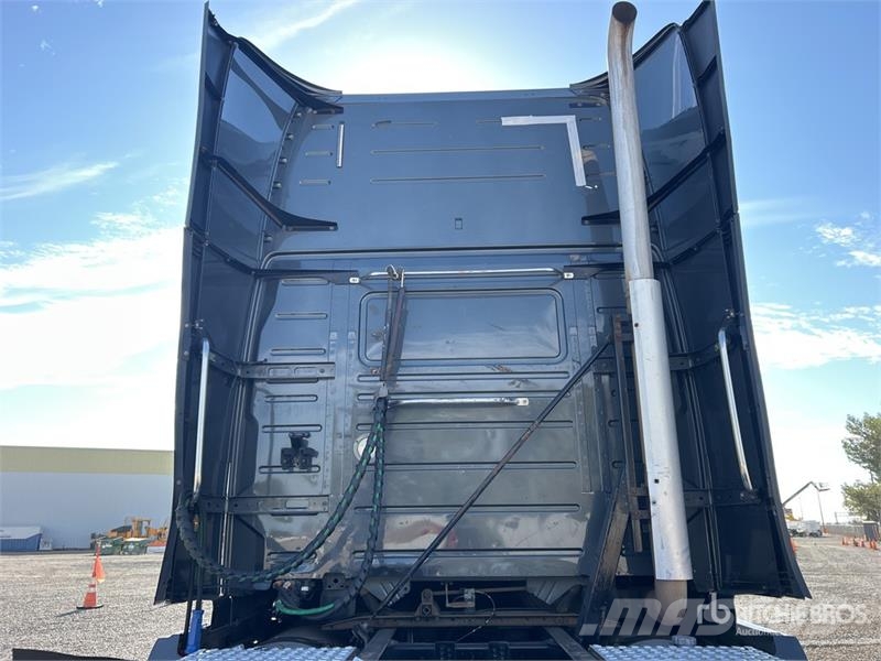 Volvo VNL Tegljači