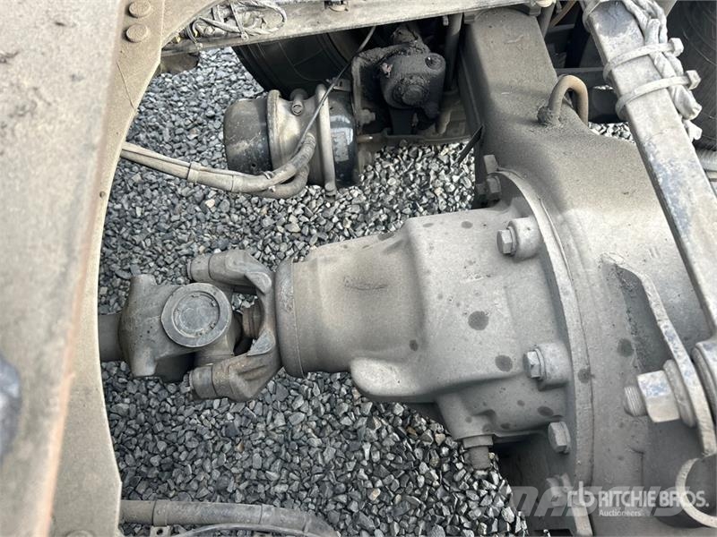 Volvo VNL 牵引车