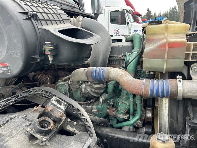 Volvo VNL Vilcēji