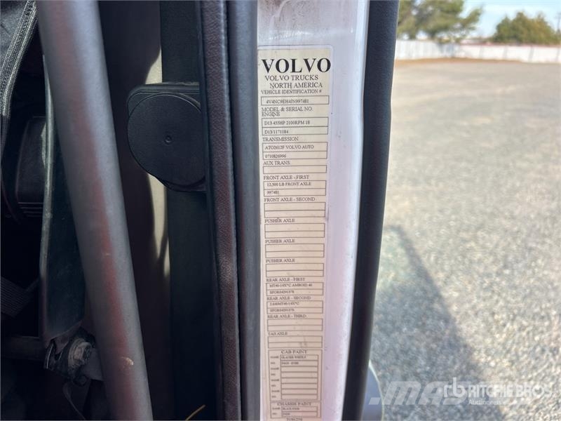 Volvo VNL Tegljači