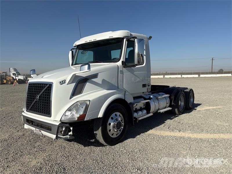 Volvo VNL Vlačilci