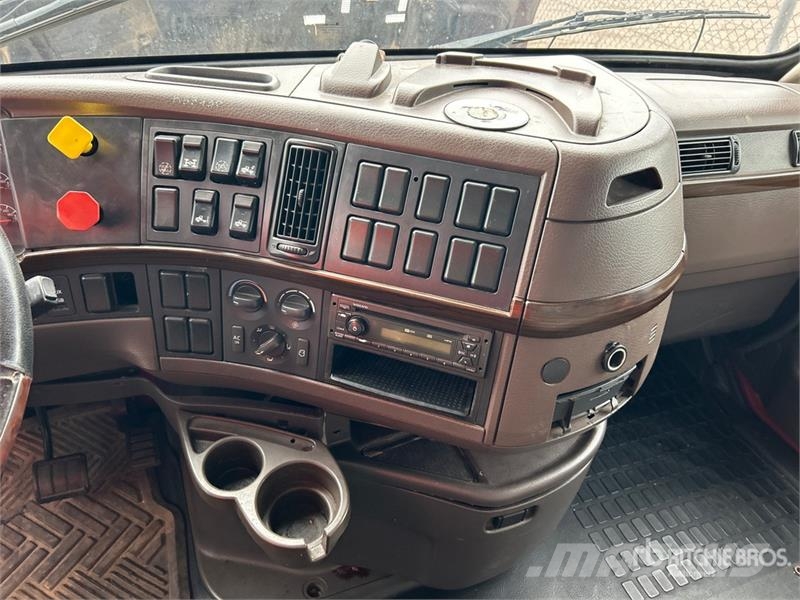 Volvo VNL Sattelzugmaschinen
