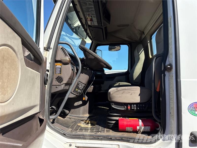 Volvo VNL Vlačilci
