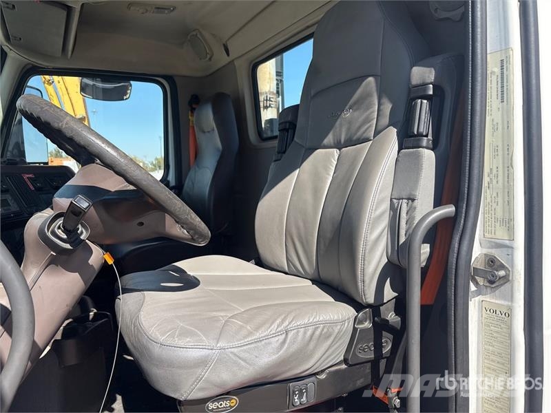 Volvo VNL Vlačilci