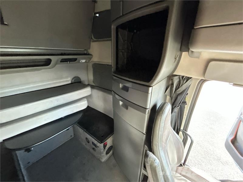 Volvo VNL وحدات الجر