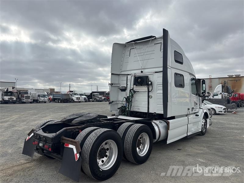 Volvo VNL 牵引车