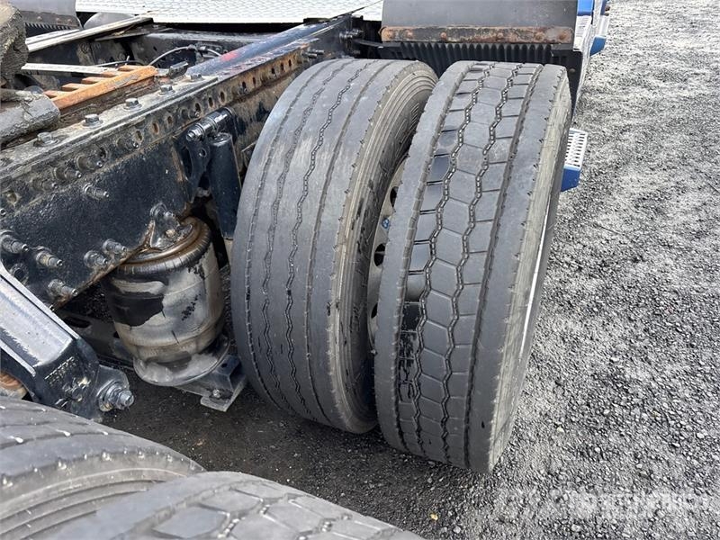 Volvo VNL Vilcēji