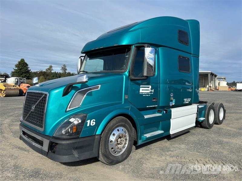 Volvo VNL Vilcēji