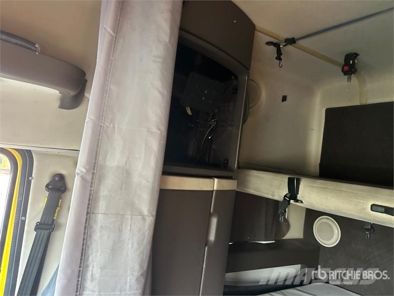 Volvo VNL 牵引车
