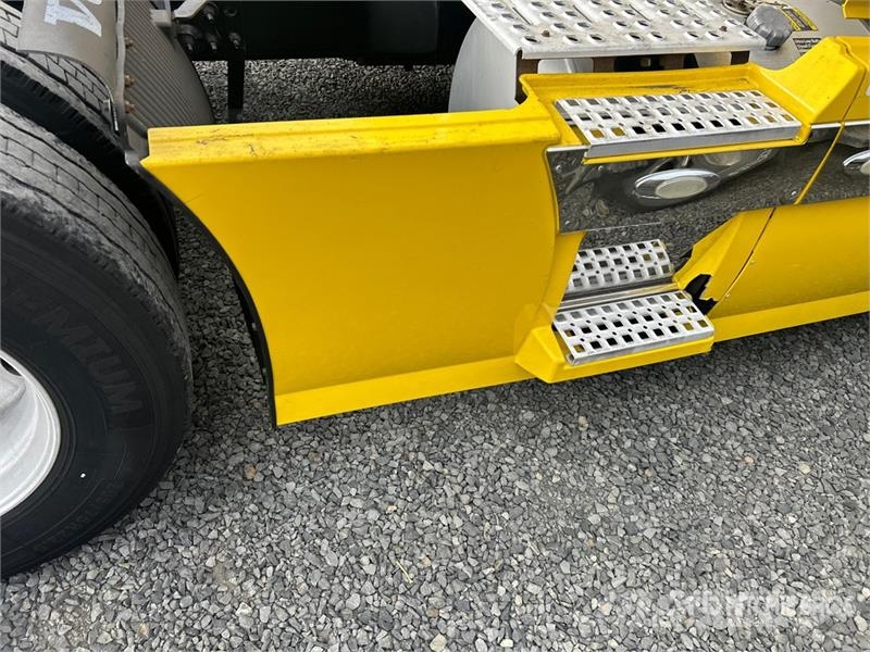 Volvo VNL 牵引车