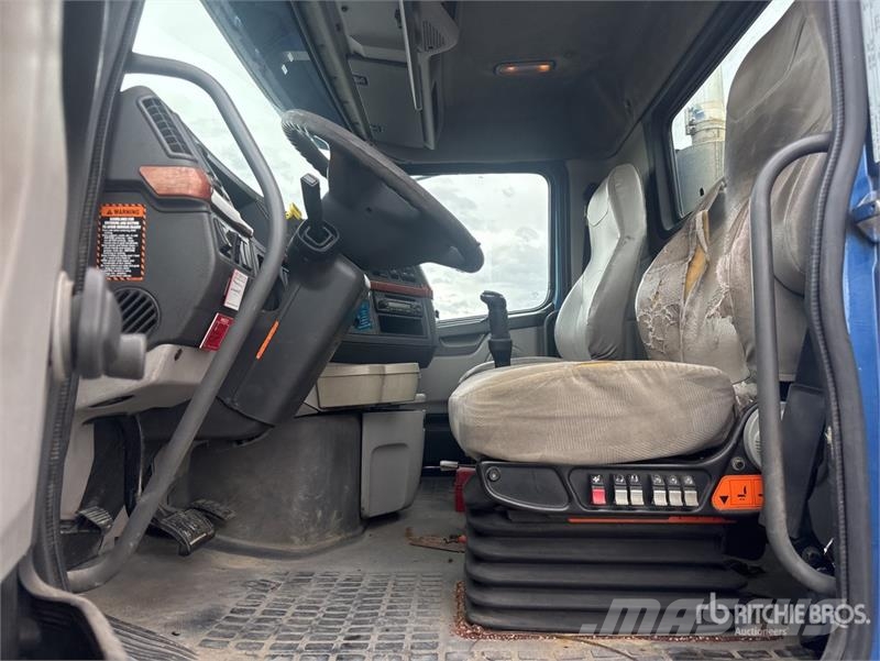 Volvo VNL 트랙터 유닛