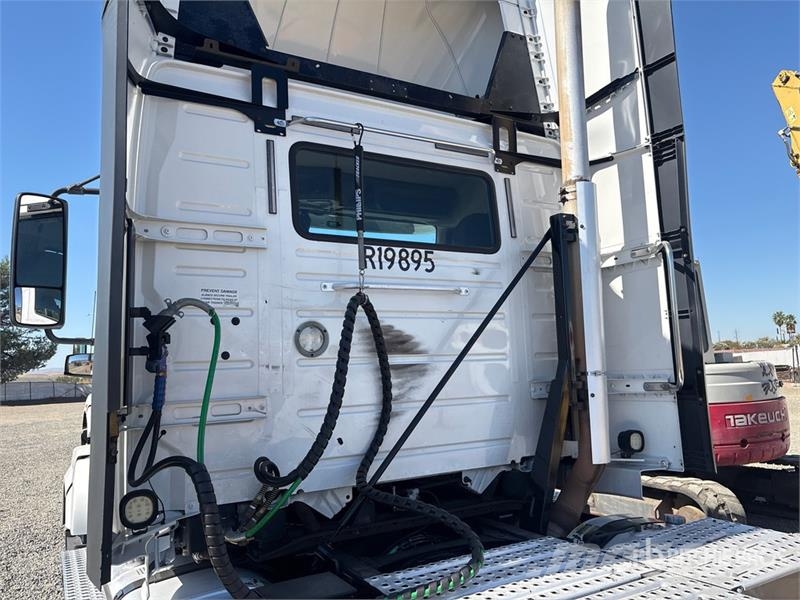 Volvo VNL Vlačilci