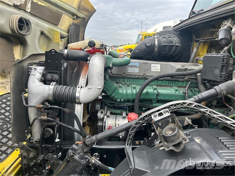 Volvo VNL 牵引车
