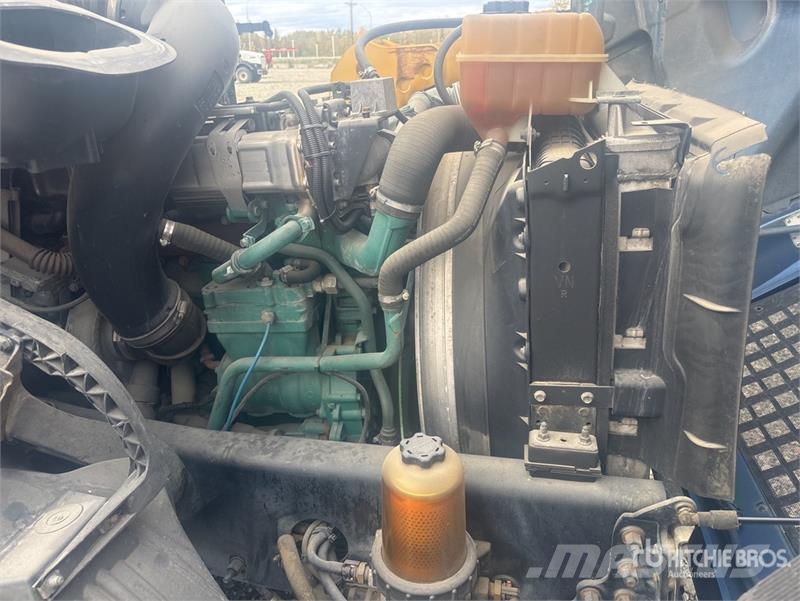 Volvo VNL 트랙터 유닛