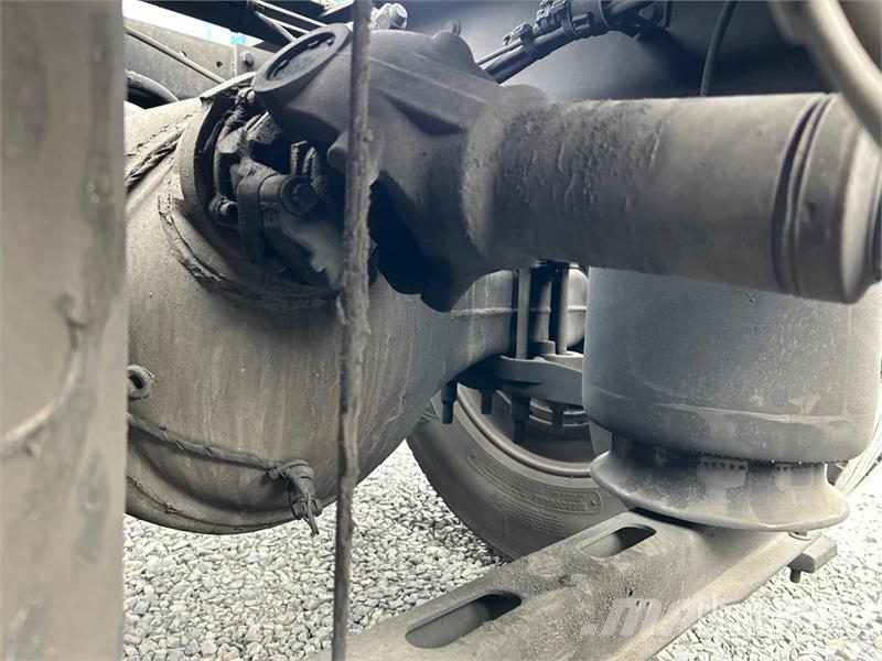 Volvo VNL 牵引车