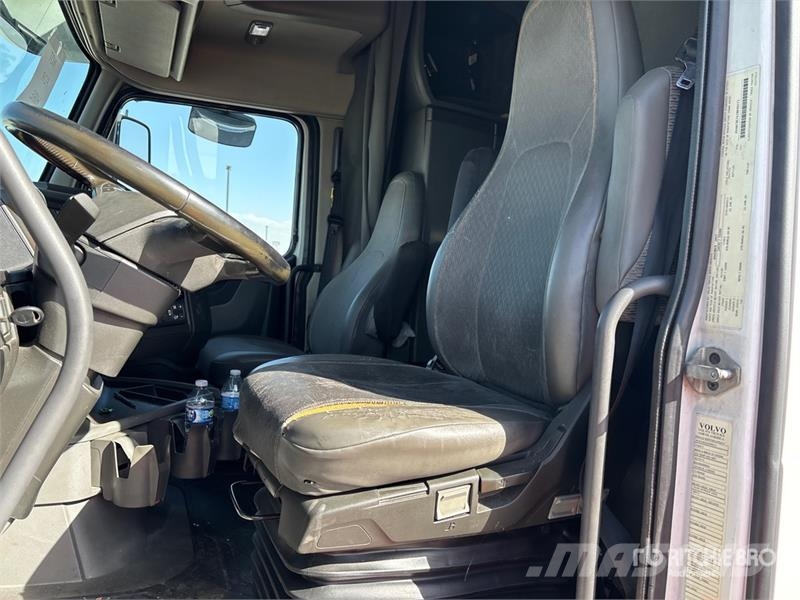 Volvo VNL Vilcēji