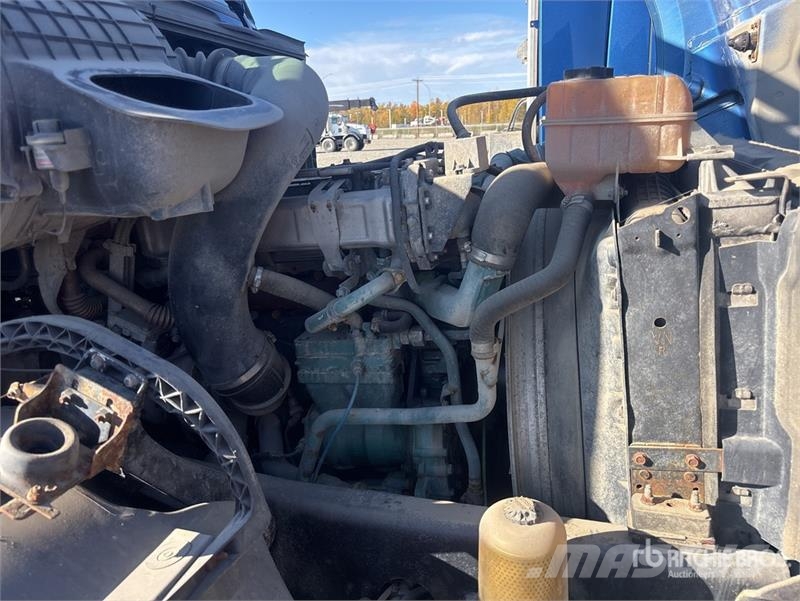 Volvo VNL300 트랙터 유닛